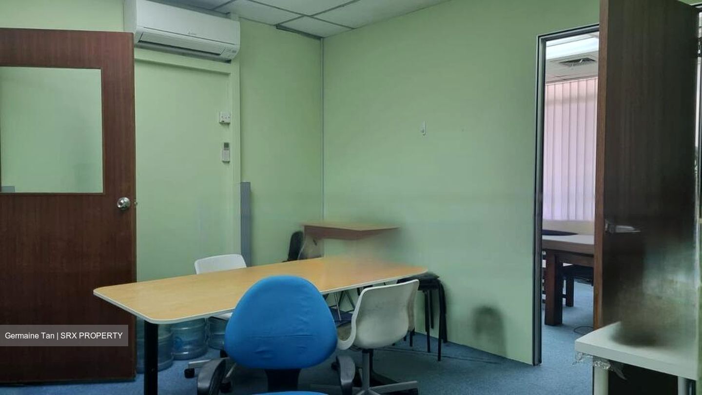 Manhattan House (D3), Office #457216531